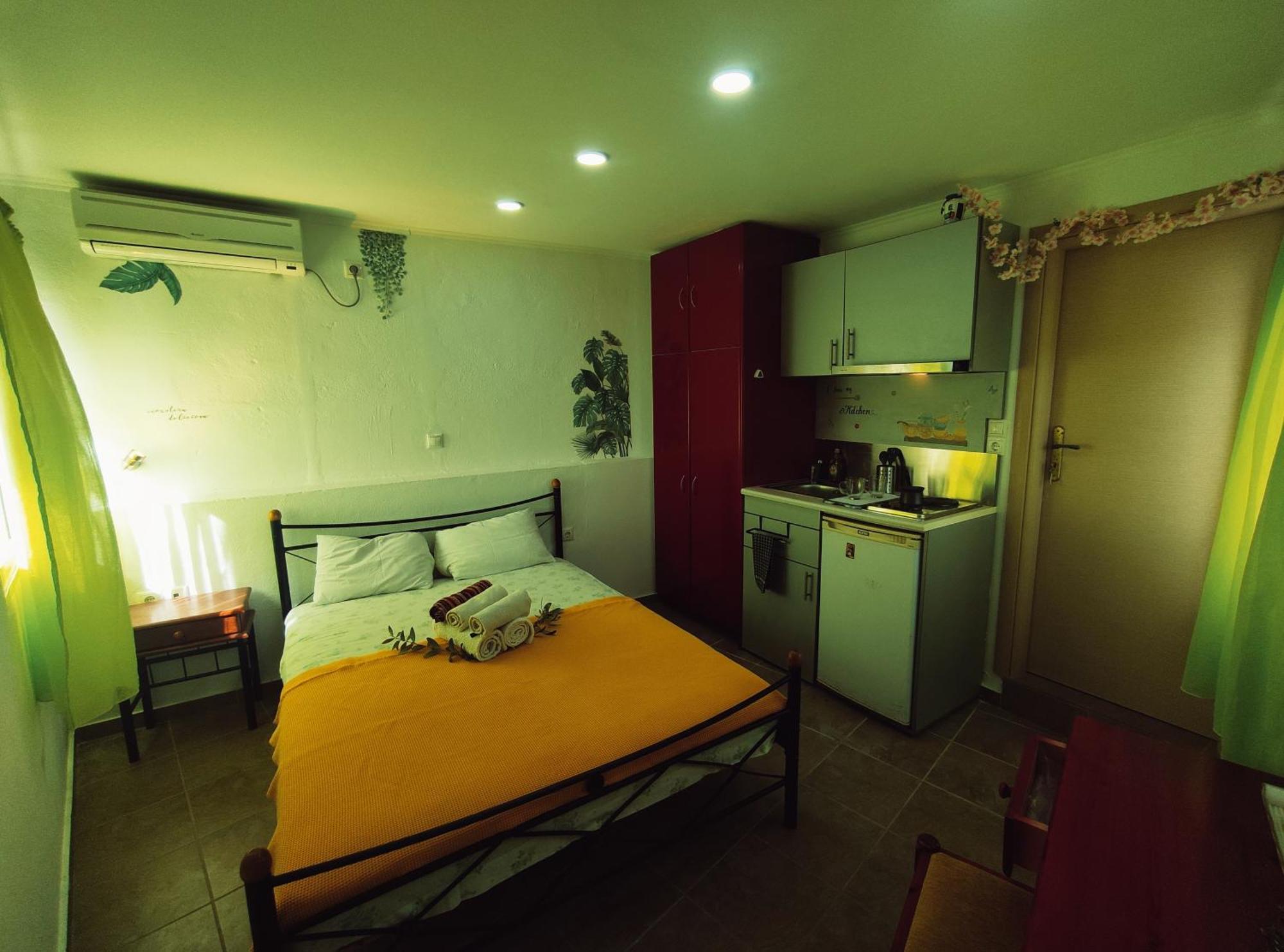 Rena'S Rooms Μελίντα Melinta Phòng bức ảnh