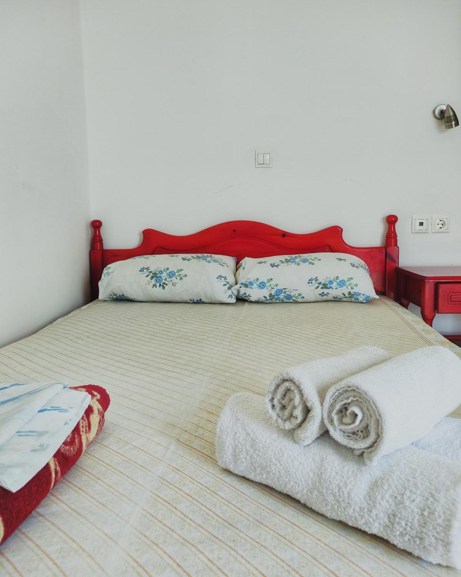 Rena'S Rooms Μελίντα Melinta Ngoại thất bức ảnh
