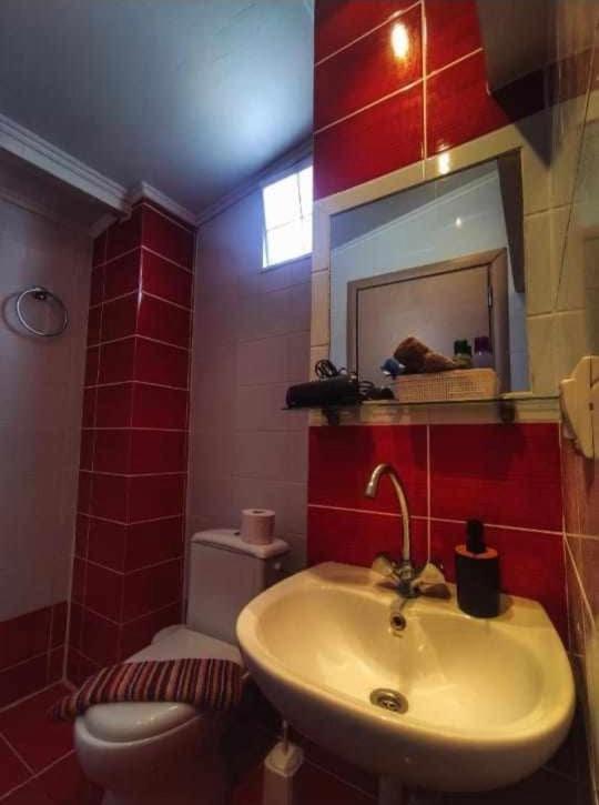 Rena'S Rooms Μελίντα Melinta Ngoại thất bức ảnh